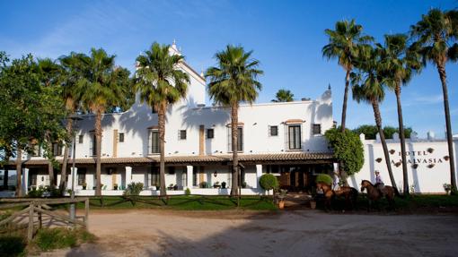 Hotel La Malvasía, en la aldea El Rocío, de Huelva.