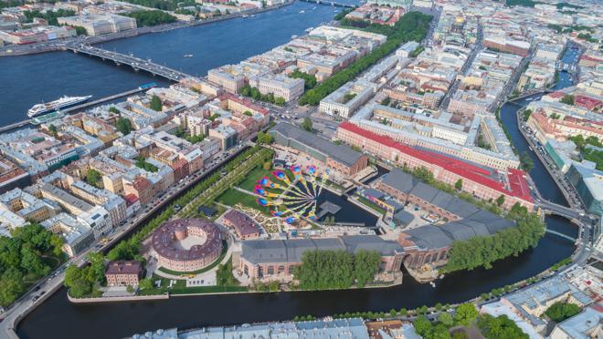 New Holland, la isla privada que posee en San Petersburgo