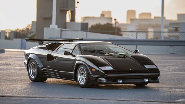 A subasta un Lamborghini Countach 25 aniversario que perteneció a Rod Stewart