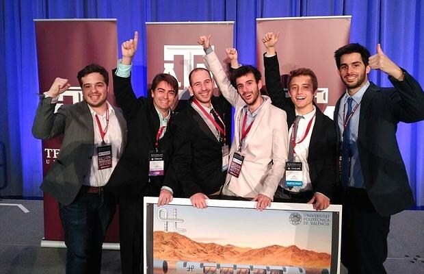 El equipo Makers UPV Team celebra su victoria en Texas