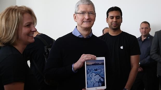 Tim Cook, consejero delegado de Apple, en la presentación del iPad Pro