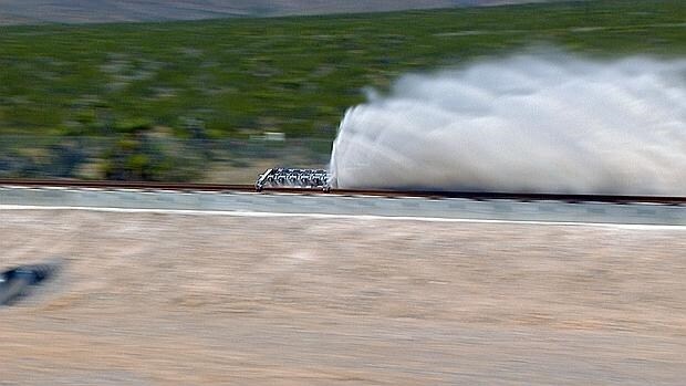 Hyperloop pasa con éxito su primer test: de 0 a 190 km/h en dos segundos