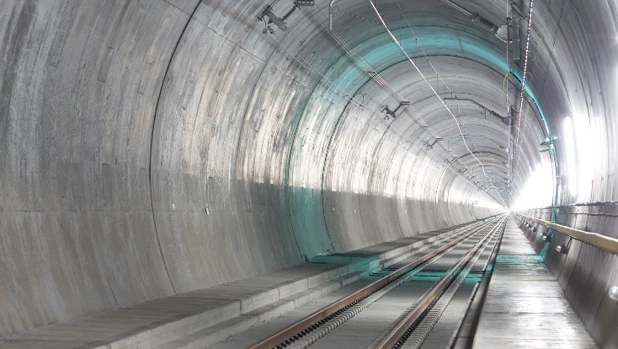 Imagen de un tramo del túnel de San Gotardo