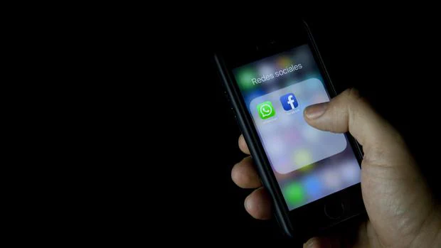 WhatsApp, en el punto de mira de Europa por la cesión de datos de sus usuarios a Facebook