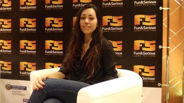 Gisela Vaquero: «Hay hombres que no aceptan que una mujer les gane una partida en un videojuego»