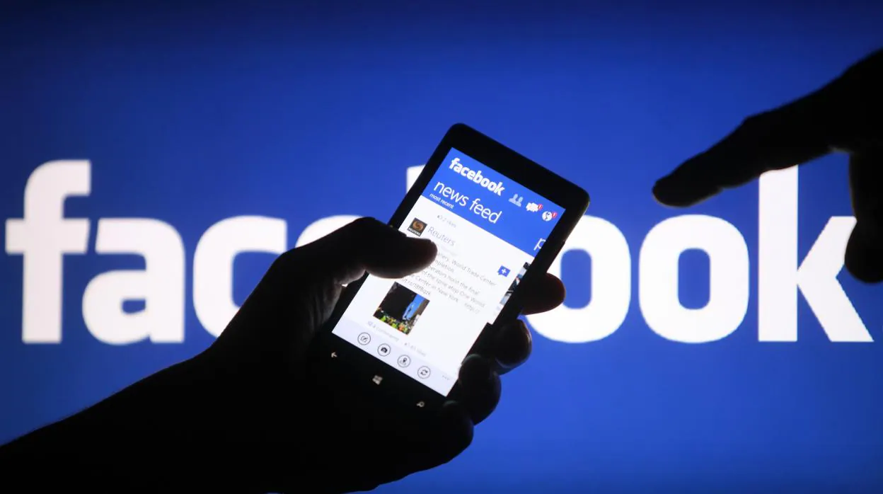 Presentan una denuncia colectiva contra Facebook por utilizar información personal de sus usuarios