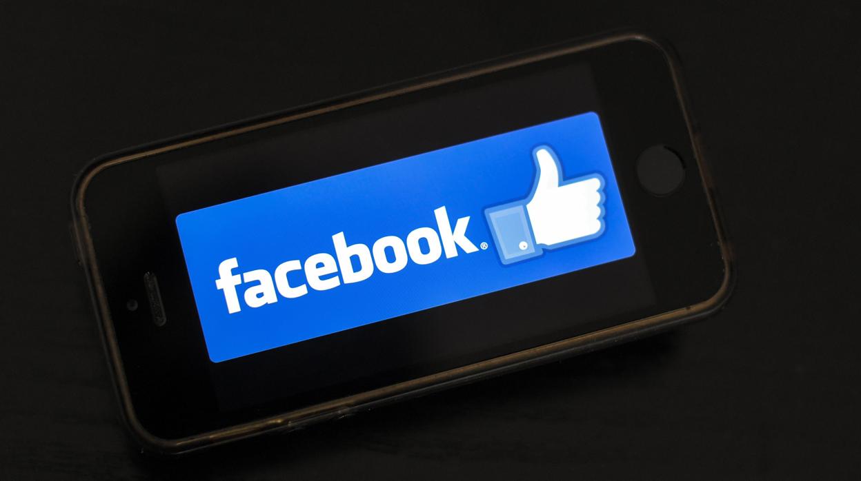 Facebook cuenta con 2.320 millones de usuarios en todo el mundo