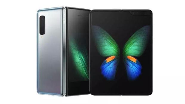 Samsung deja en el aire la llegada a España del Galaxy Fold, su móvil flexible, por problemas técnicos