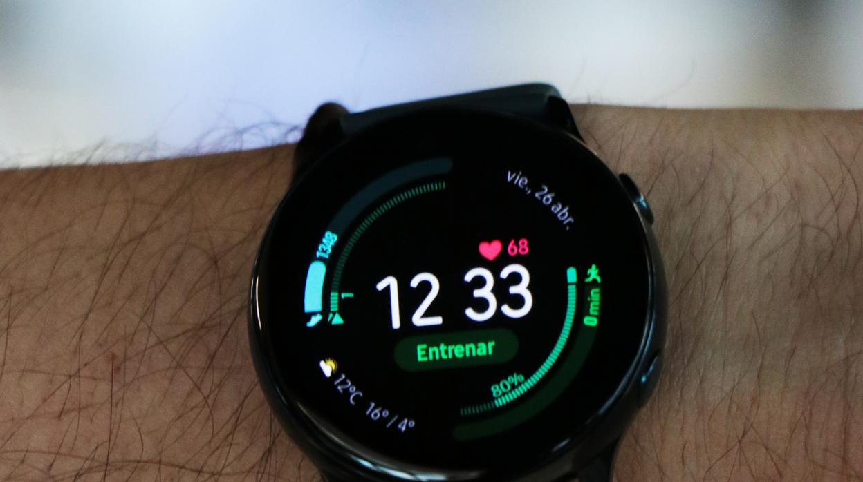 Detalle del reloj inteligente de Samsung