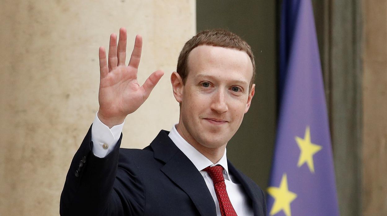 El CEO de Facebook, Mark Zuckerberg, durante su visita a Francia este viernes