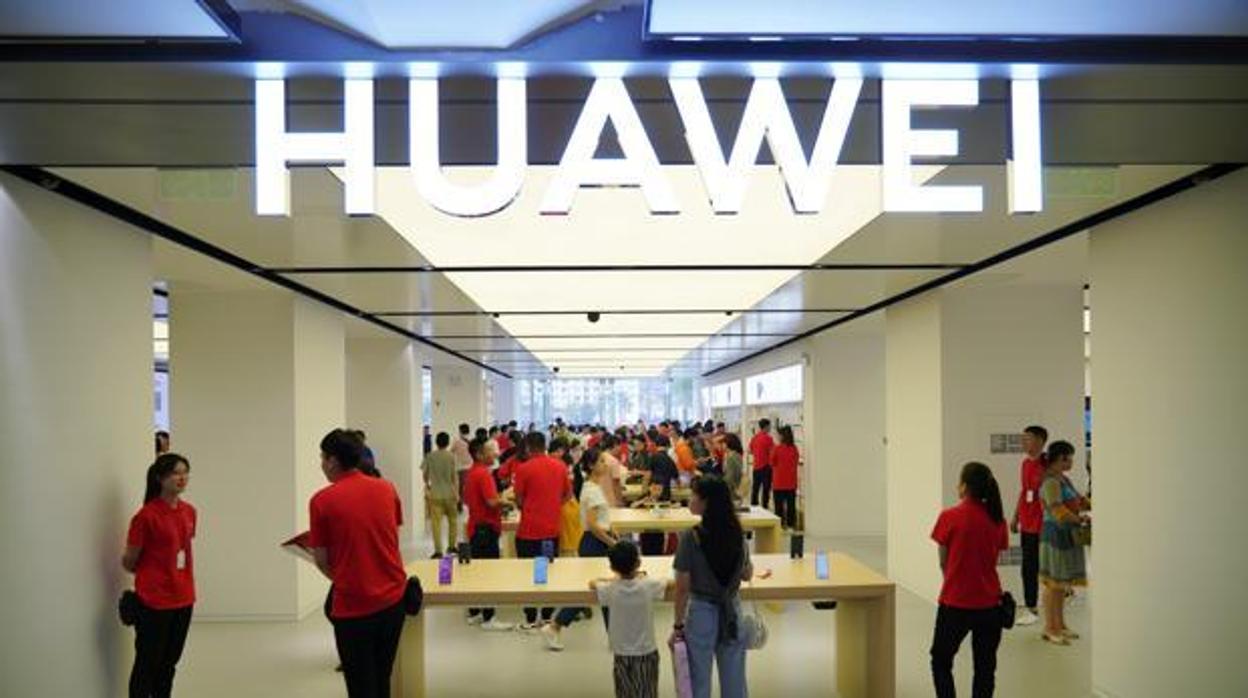 Huawei no deja de crecer a pesar de los escándalos y del veto de Estados Unidos