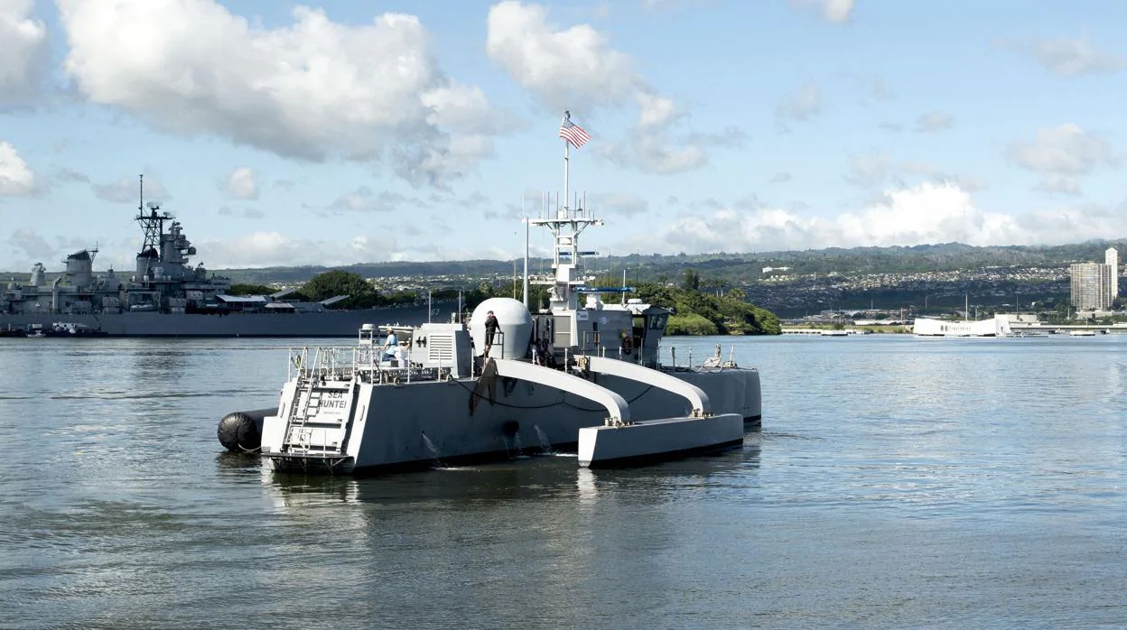 Sea Hunter, el prototipo de barco de guerra autónomo de Estados Unidos
