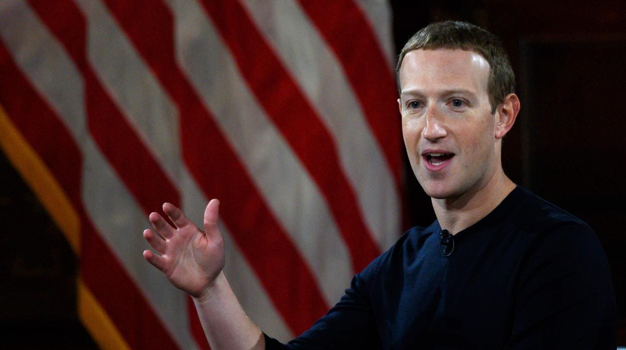 Mark Zuckerberg, fundador de Facebook, durante su intervención