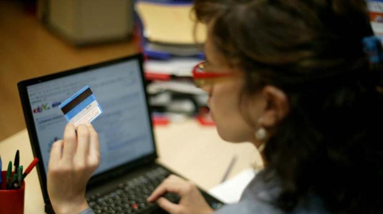 Siete trucos que siguen las tiendas online para que compres de más