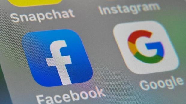 Medios australianos exigen a Google y Facebook 357 millones de euros por las noticias que publican
