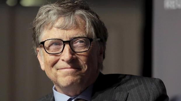 La razón por la que Bill Gates prefiere los 'smartphones' con Android a los iPhone