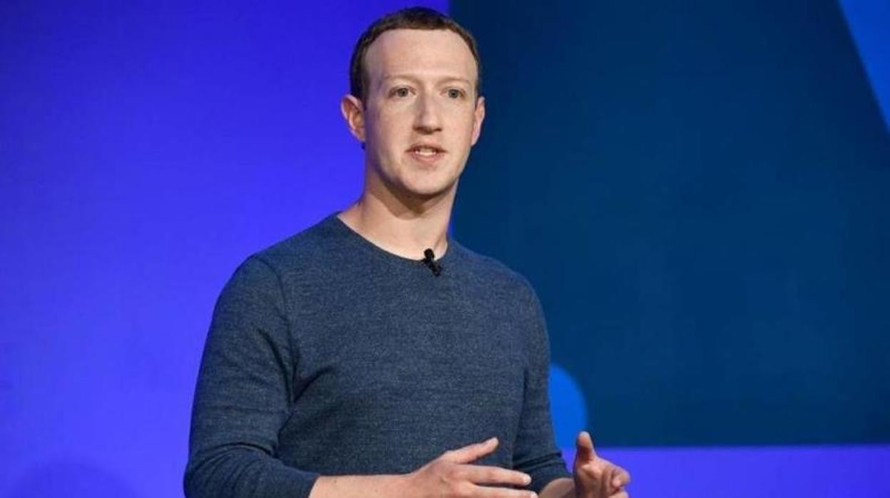 El director ejecutivo de Facebook, Mark Zuckerberg