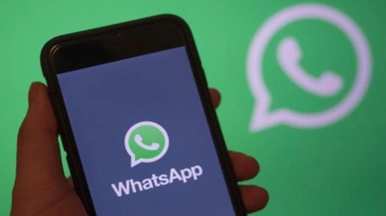 WhatsApp trabaja para que puedas reaccionar a los mensajes igual que en Instagram o Facebook