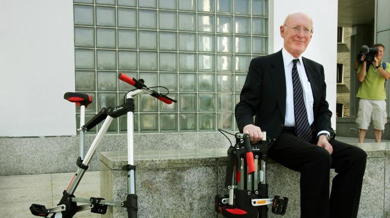 Clive Sinclair en una imagen de 2006