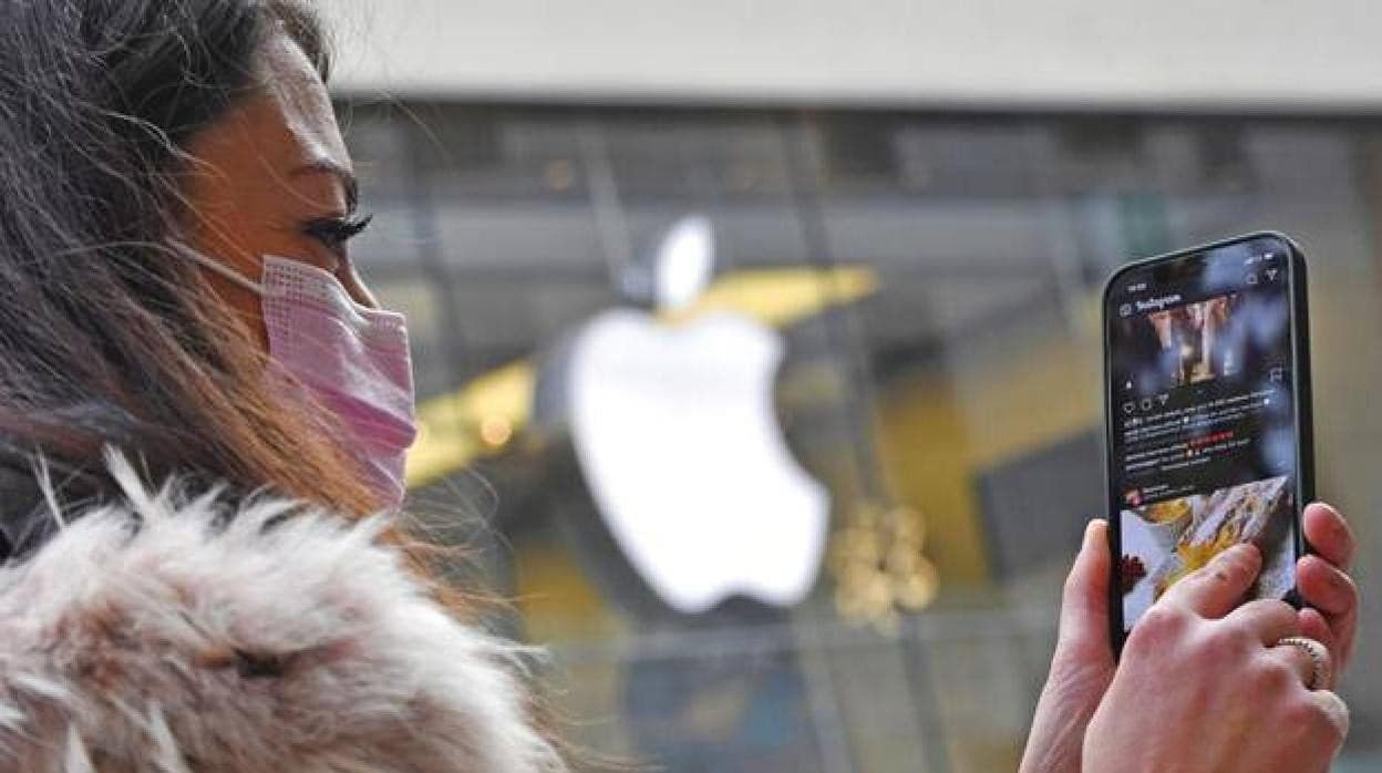 Cómo utilizar el nuevo truco de Apple para desbloquear tu iPhone con la mascarilla puesta