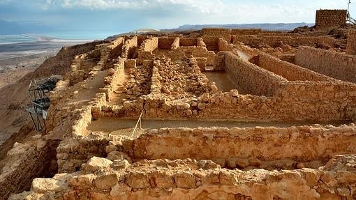 Fortaleza de Masada, junto al Mar Muerto