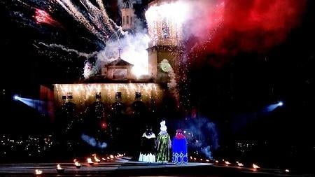 Fuegos artificiales al final de la Cabalgata de Alcoy