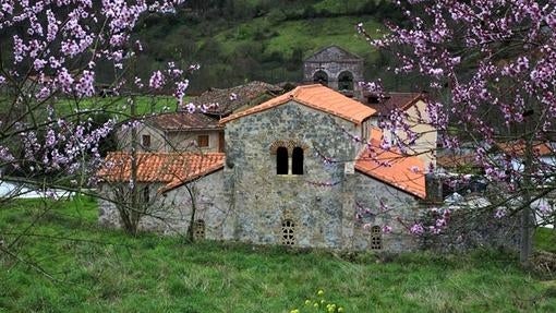 Santo Adriano de Tuñón