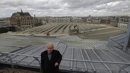 El arquitecto Patrick Berger, junto a La Canopee