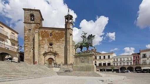 Diez lugares imprescindibles para enamorarse de Trujillo