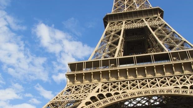 Cómo dormir en el interior de la Torre Eiffel