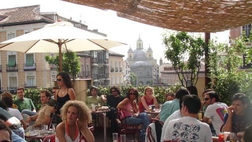 Una tarde de verano en la Azotea de El Viajero