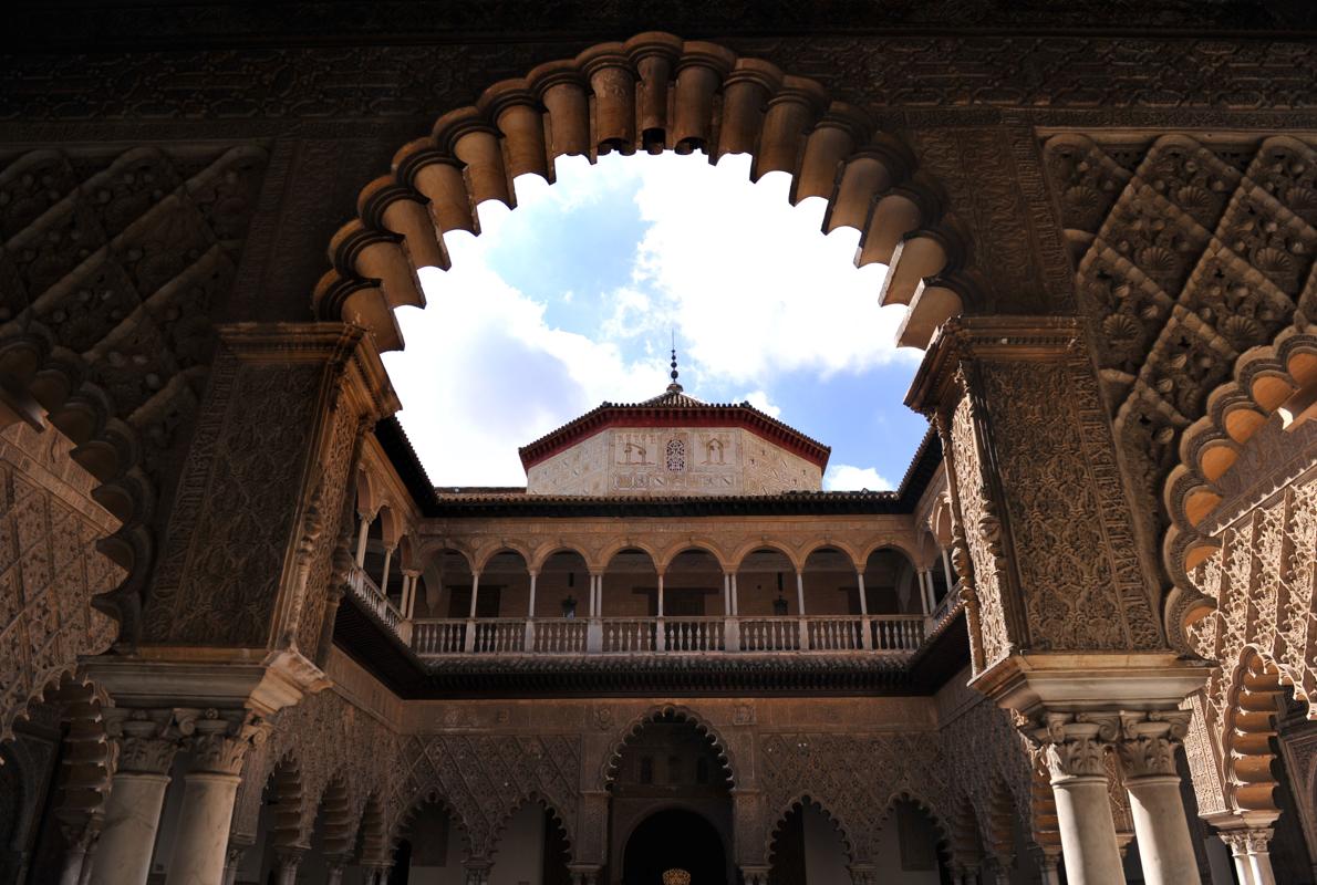 Patio de las Doncellas, en los Reales Alcázares de Sevilla