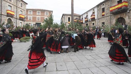 Un momento de la popular «Pinochada» en la localidad soriana de Vinuesa