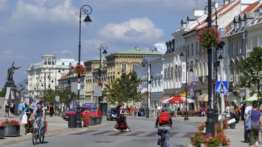 Calle Krakowskie Przedmiescie, Varsovia