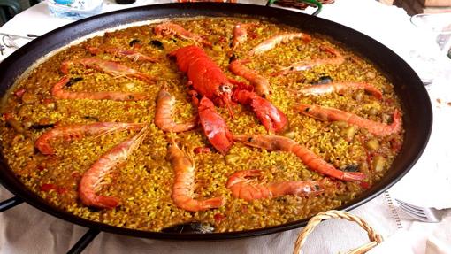 Otras versiones de la paella incluyen marisco