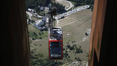 Uno de los viajes del Teleférico de Fuente Dé