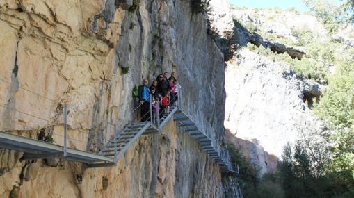 Ruta de las Pasarelas, en Alquézar. Permite admirar la belleza del último tramo del cañón del río Vero.