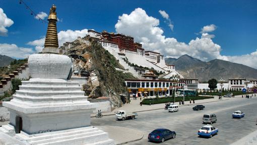 El Potala dese el monasterio de Jokhang