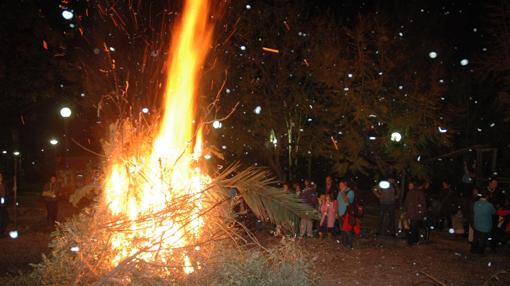 Hogueras encendidas en Jaén, por San Antón