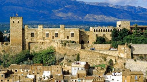 Exterior del castillo de Tortosa, hoy Parador Nacional