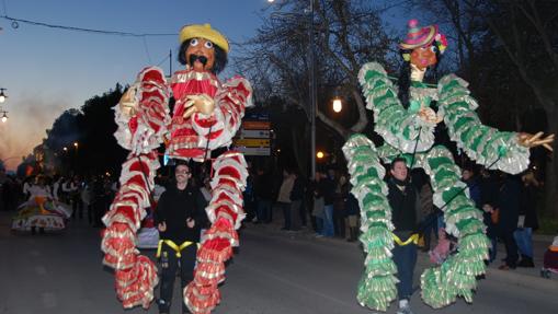 Gran desfile de carnaval, en diciembre