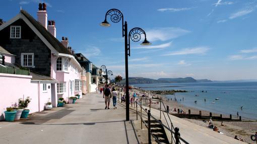 Paseo marítimo de Lyme Regis