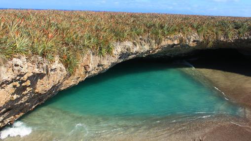 Perspectiva de Playa Escondida o Playa del Amor, en México