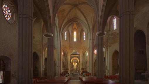 Nave central de la iglesia de Santa María, en Cervera