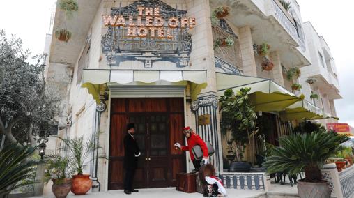 Entrada al Walled Off hotel