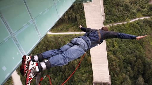 Salto desde el Europabruecke