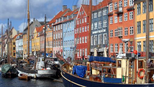 El puerto de Nyhavn, actual centro de Copenhague