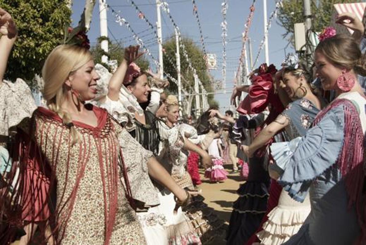 Bailando sevillanas en la Feria de Sevilla