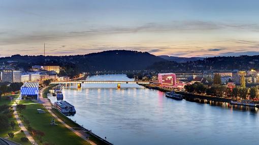 La zona más moderna de Linz, junto a la orilla del Danubio