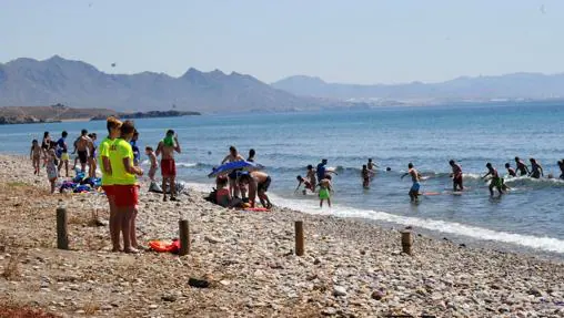 Prácticas de seguridad en las playas de Calnegre, Murcia